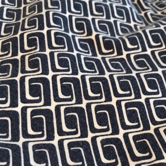 GUC Boden Navy and White Dress - Picture 5 of 5